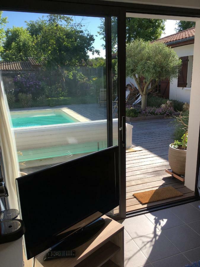 La Casa Bonita Bed and Breakfast Martignas-sur-Jalle Exteriör bild